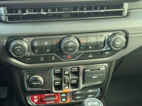 New 2026 Jeep Wrangler Unlimited Rubicon AWD/4WD image 20