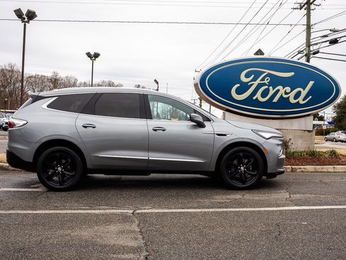 Used 2023 Buick Enclave Essence w/ Experience Buick Package image 1