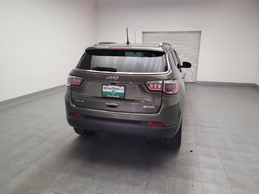 Used 2020 Jeep Compass Latitude w/ Cold Weather Group AWD/4WD image 7