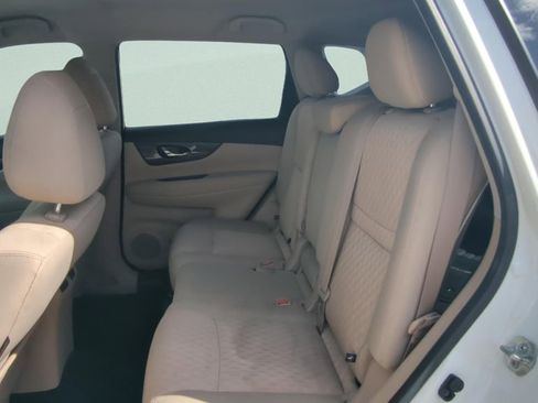 Certified 2020 Nissan Rogue SV image 13