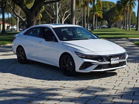 New 2026 Hyundai Elantra SEL Sport image 4