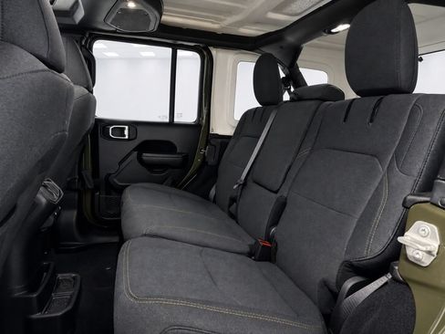 Used 2024 Jeep Wrangler Unlimited AWD/4WD image 18