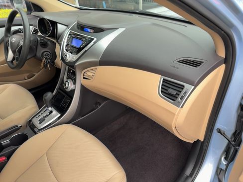 Used 2012 Hyundai Elantra GLS w/ Preferred Pkg 3 FWD image 18