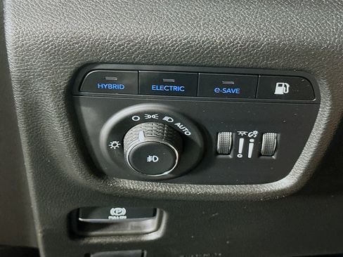 Used 2022 Jeep Grand Cherokee Limited 4xe AWD/4WD image 17