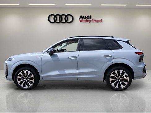New 2026 Audi Q3 quattro 2.0T AWD/4WD image 2