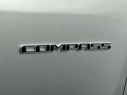 Certified 2023 Jeep Compass Limited w/ Elite Group AWD/4WD image 8