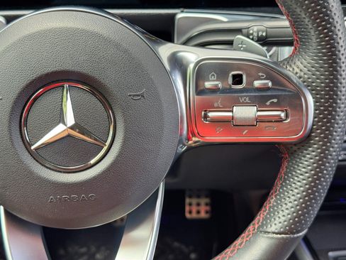 Used 2022 Mercedes-Benz GLB 250 w/ AMG Line image 22
