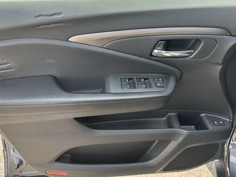 Used 2018 Honda Pilot EX-L image 16