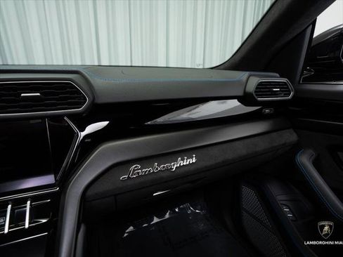 Used 2024 Lamborghini Urus S AWD/4WD image 29