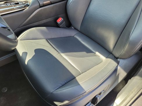 Used 2024 Toyota Crown Limited AWD/4WD image 10