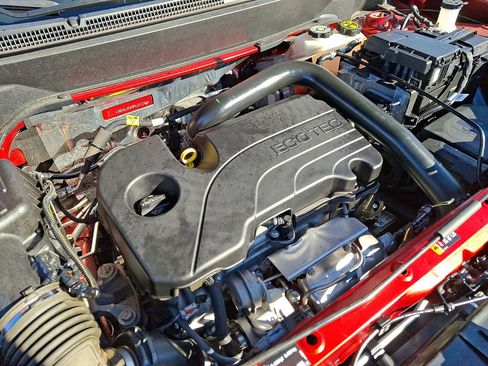 Certified 2023 GMC Terrain SLT w/ Infotainment Package II image 30