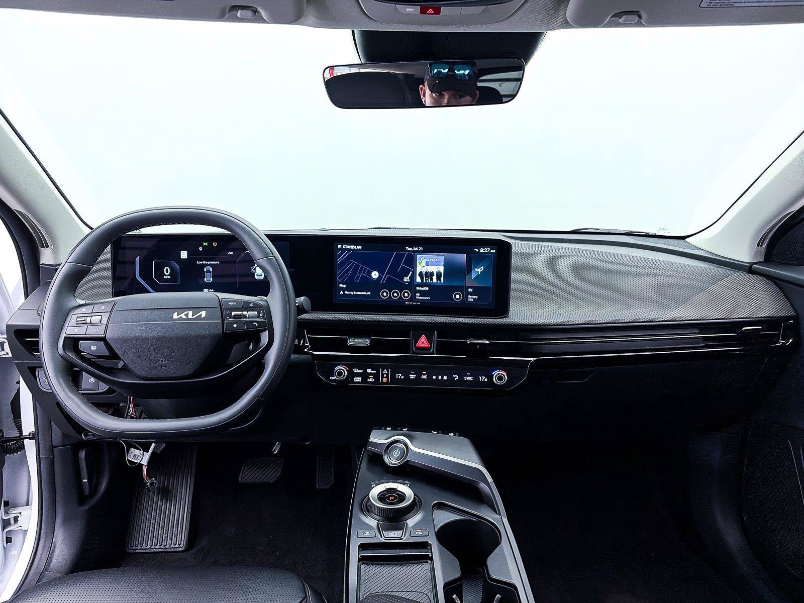 Used 2025 Kia EV6 Wind RWD image 21