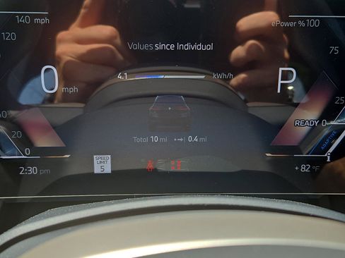 Used 2026 BMW iX xDrive45 image 9