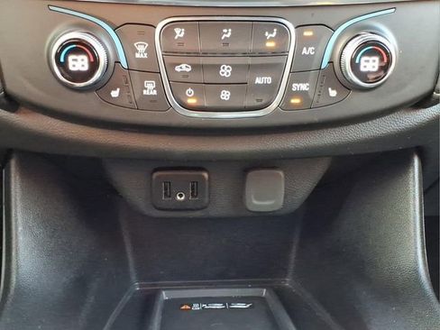 Used 2023 Chevrolet Traverse LT w/ LPO, Floor Liner Package image 19