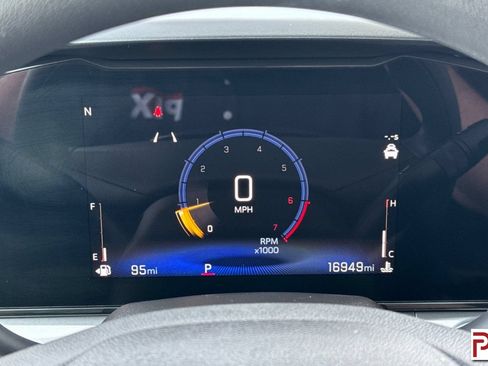 Used 2024 Chevrolet Trax LT FWD image 28