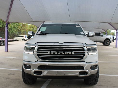 Used 2024 RAM 1500 Laramie AWD/4WD image 9