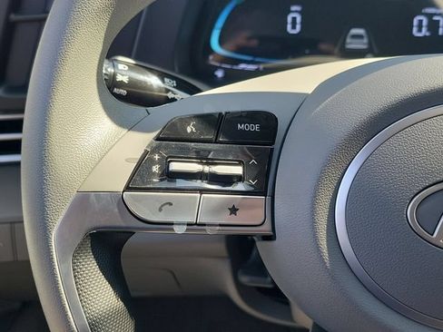 New 2026 Hyundai Elantra SE FWD image 7