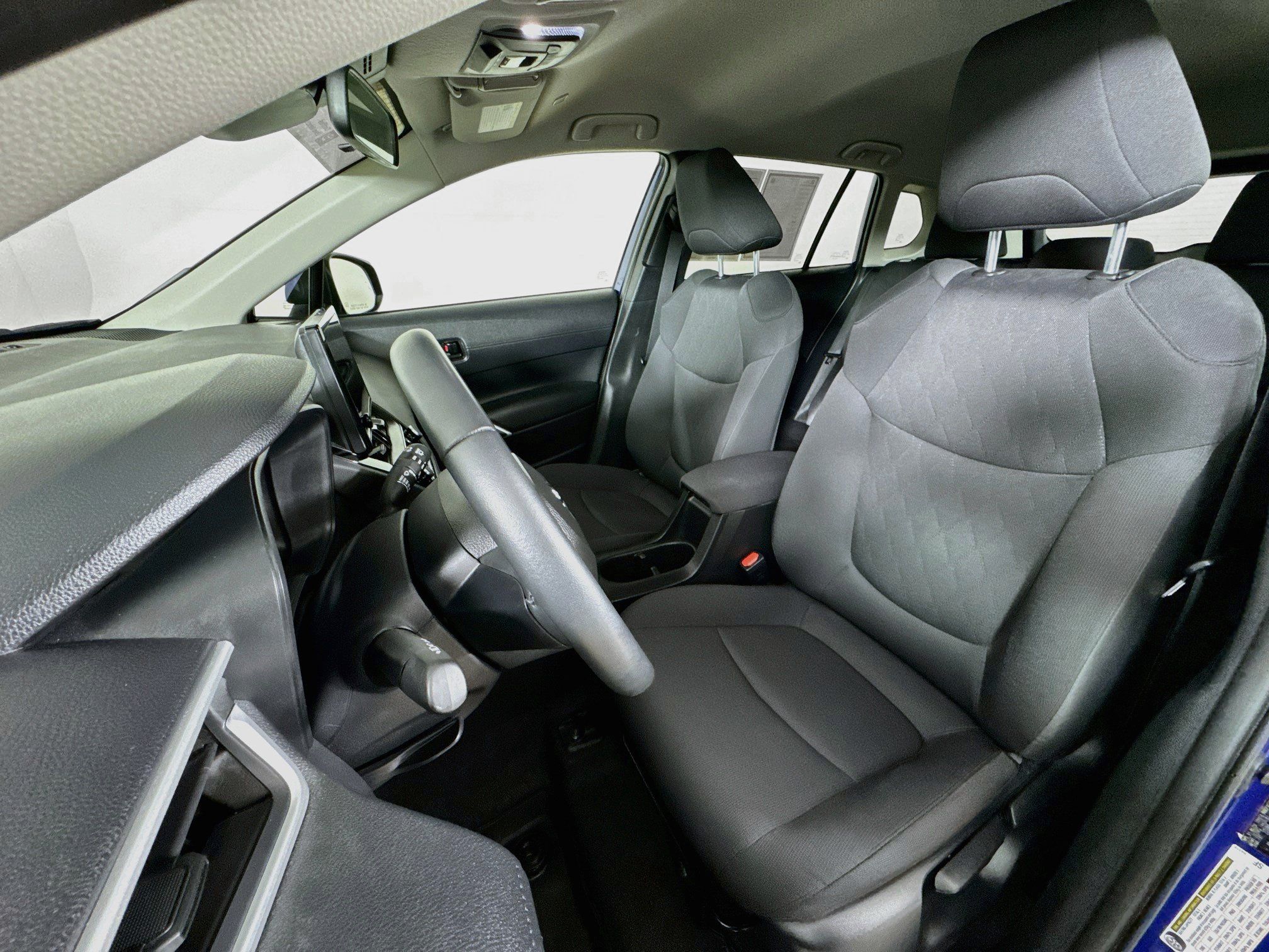 Certified 2024 Toyota Corolla Cross LE AWD/4WD image 2