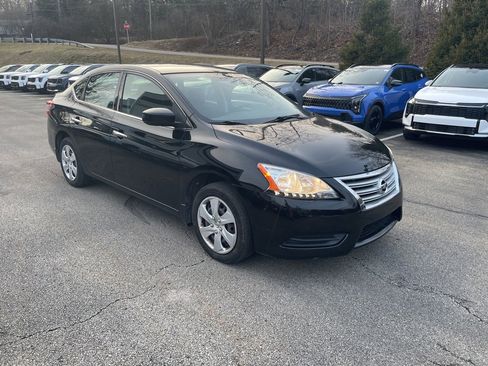 Used 2015 Nissan Sentra SV image 1