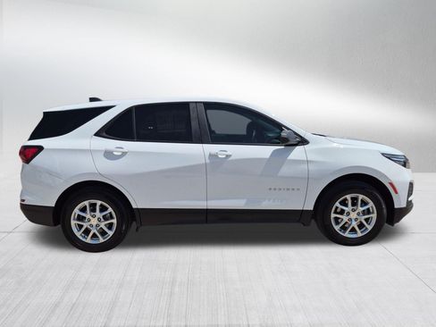 Certified 2024 Chevrolet Equinox LS w/ LS Convenience Package FWD image 7