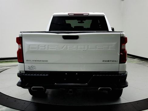 Used 2020 Chevrolet Silverado 1500 Custom Trail Boss w/ Custom Convenience Package AWD/4WD image 5