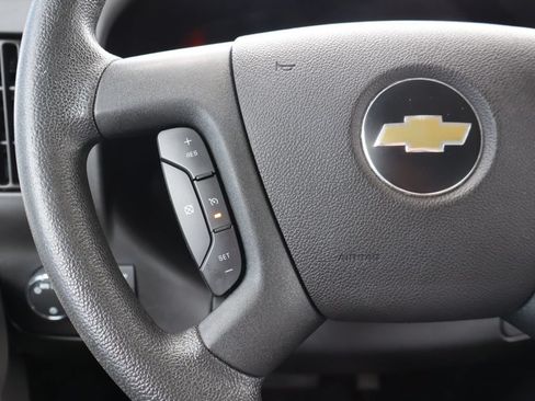 Used 2019 Chevrolet Express 2500 w/ Driver Convenience Package RWD image 10