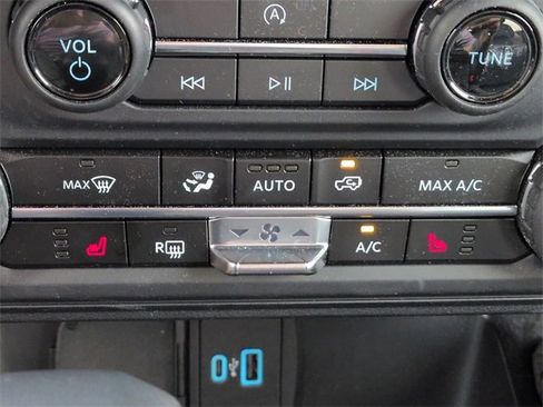 Used 2024 Ford Bronco Outer Banks image 24