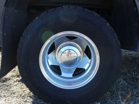 Used 2001 Ford F350 XLT image 27