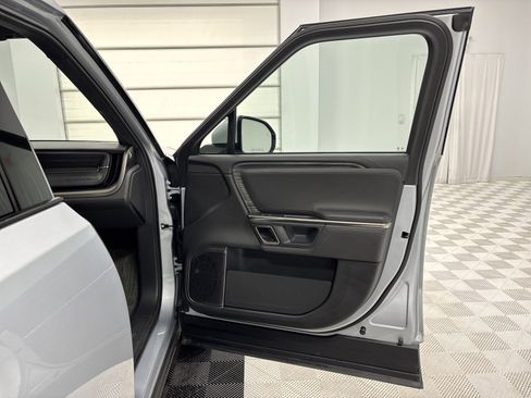 Used 2023 Rivian R1T Adventure image 18