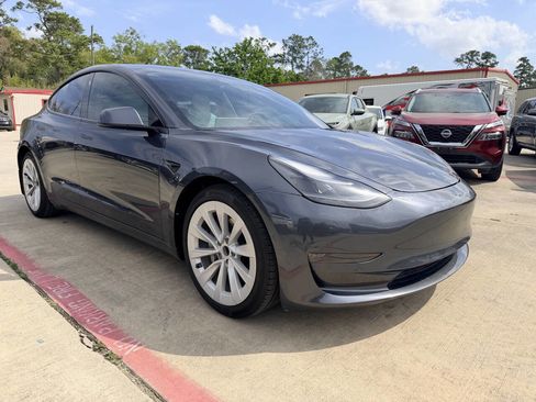 Used 2021 Tesla Model 3 Standard Range Plus RWD image 6