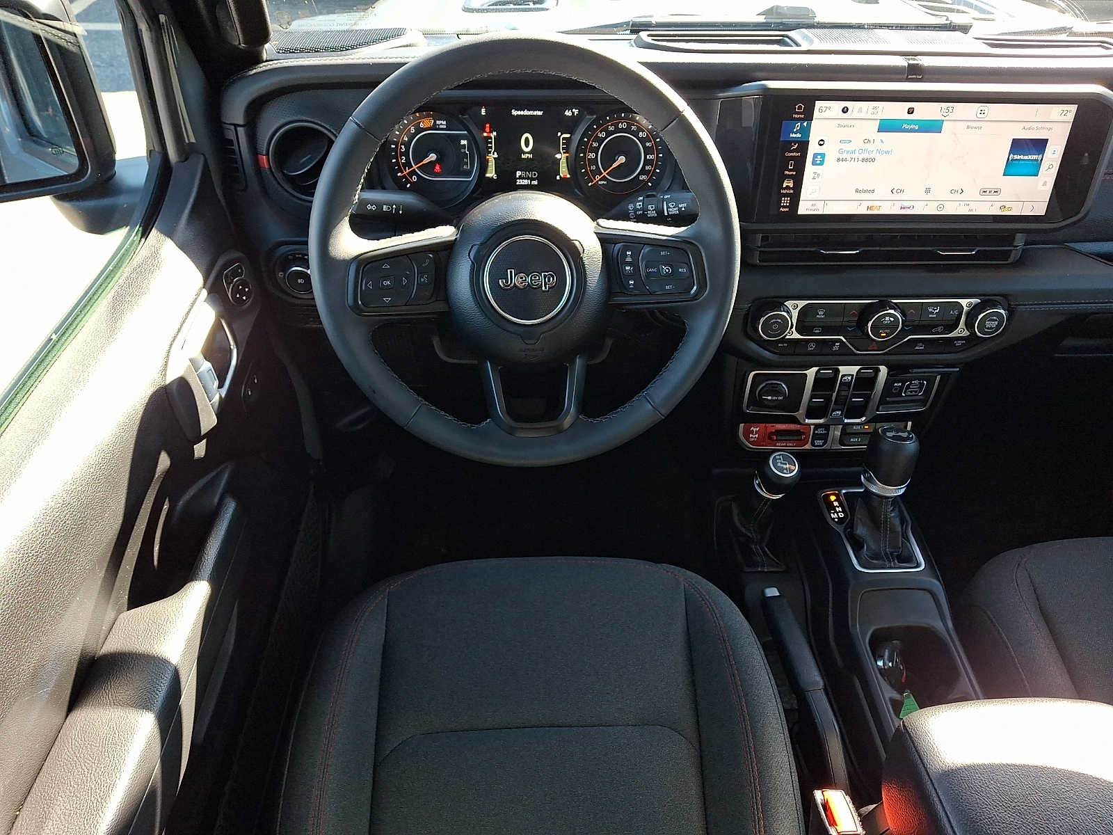 Used 2026 Jeep Wrangler Unlimited Rubicon AWD/4WD image 12