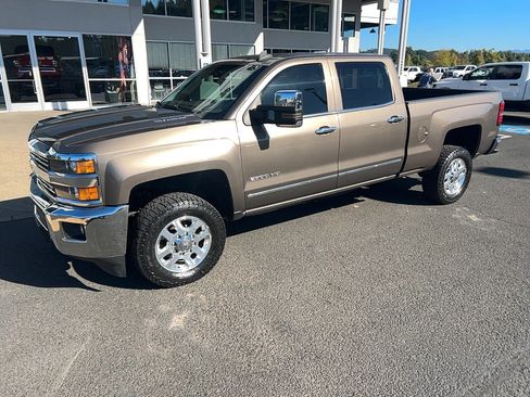 Used 2015 Chevrolet Silverado 2500 LTZ w/ Duramax Plus Package image 2