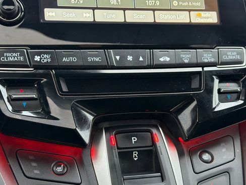 Certified 2023 Honda Odyssey Sport image 18