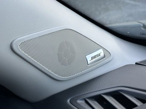 Certified 2025 Nissan Pathfinder SL w/ SL Premium Package image 37