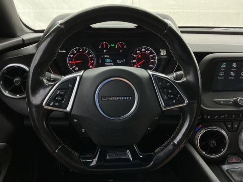 Used 2017 Chevrolet Camaro LT RWD image 27