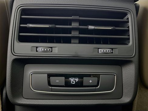 New 2026 Audi Q7 2.0T Premium image 27