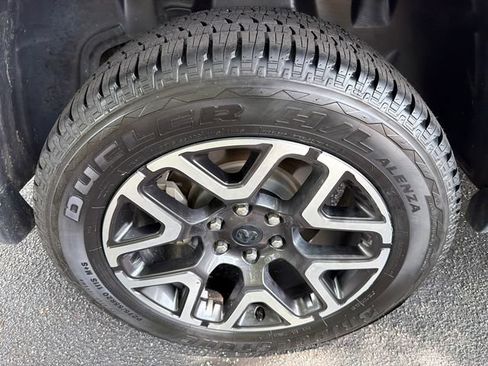 Used 2025 RAM 1500 Laramie AWD/4WD image 17