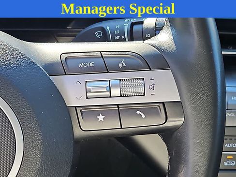Used 2024 Hyundai Kona SEL FWD image 20