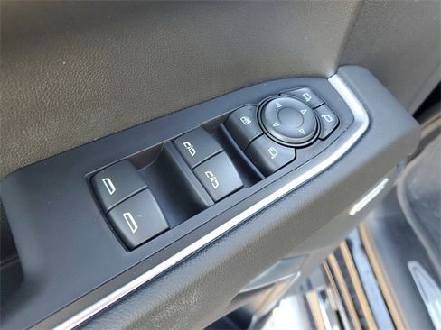 Used 2022 GMC Sierra 1500 SLT w/ SLT Premium Plus Package image 9