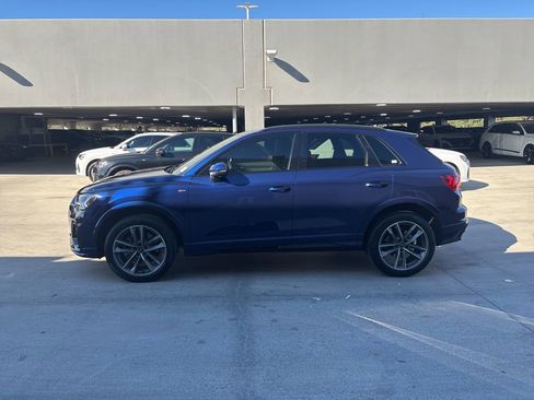 Certified 2025 Audi Q3 2.0T Premium w/ Convenience Package image 9