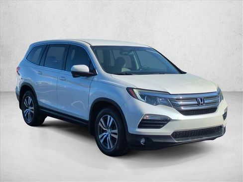 Used 2016 Honda Pilot EX image 3