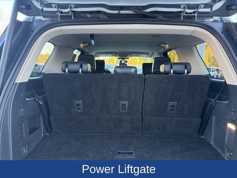 Certified 2024 Ford Expedition XLT image 11