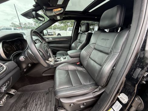 Used 2017 Jeep Grand Cherokee SRT AWD/4WD image 29