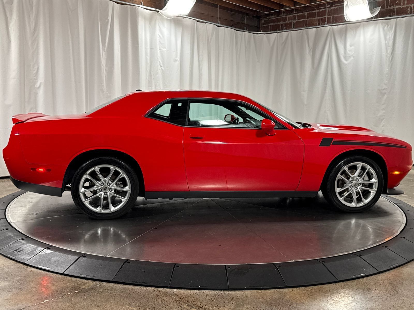 Used 2022 Dodge Challenger GT AWD/4WD image 13