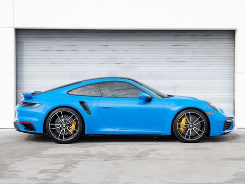 Used 2022 Porsche 911 Turbo S image 8