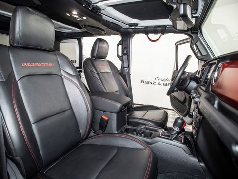 Used 2023 Jeep Wrangler Unlimited Rubicon AWD/4WD image 16
