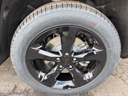 New 2026 Jeep Grand Cherokee L Limited image 29