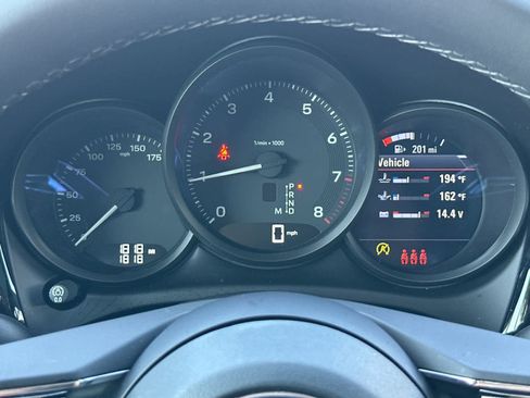 Certified 2026 Porsche Macan AWD/4WD image 29