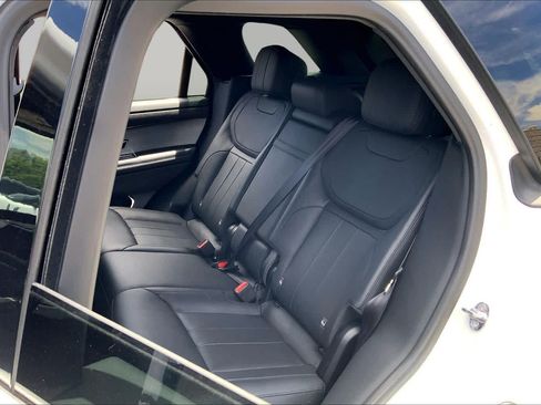 Certified 2025 Land Rover Range Rover Sport SE AWD/4WD image 19
