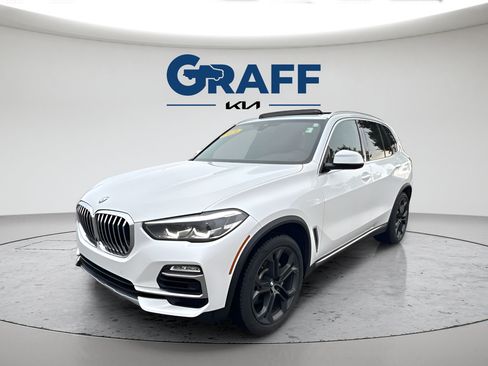 Used 2019 BMW X5 xDrive40i w/ Convenience Package AWD/4WD image 2